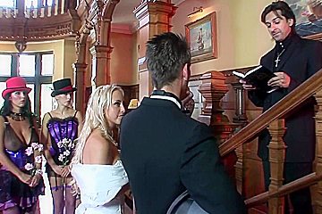 Savannah Gold And Laura Lion - Group Fuck With And With Two