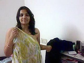 Sexy Aged Indian Aunty
