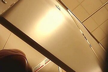 Sexy dressing room shots with amateur in shorts