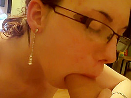 She sucks his cock to orgasm