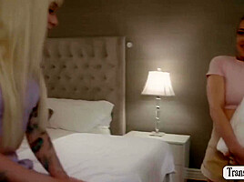 Skinny Trans Babe Licks And Fucks Masseuse Wet