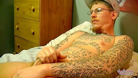 Slow Stroking Straight Guy - Ivy