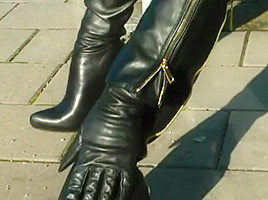 Smoking lady in leather
