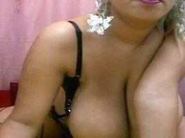 Snazzy breasty bitch masturbate on camera