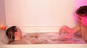 Stepsister And Stepbrother Fuck In The Bathtub While Parents Are Not At Home