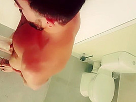 Straight Australian wolf edging with see-through fleshlight, huge cumshot !