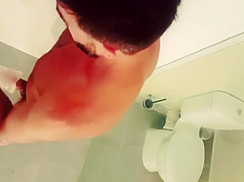 Straight Australian wolf edging with see-through fleshlight, huge cumshot !
