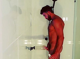 Straight Australian wolf edging with see-through fleshlight, huge cumshot !