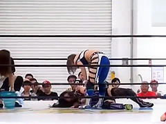 Sumire vs Mika Japanese Women Wrestling catfight