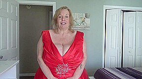 Suzie 44K Busty Milf Fantasies
