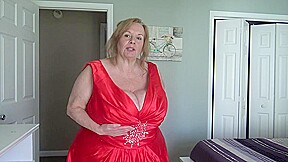 Suzie 44K Busty Milf Fantasies