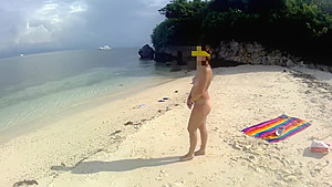 THE WALKING NUDE - Amateur Russian couple!
