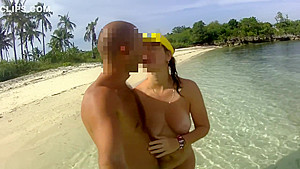 THE WALKING NUDE - Amateur Russian couple!