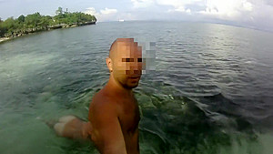 THE WALKING NUDE - Amateur Russian couple!