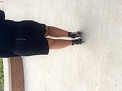 TICK LATINA ASS - CANDID