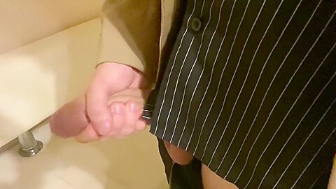 The Boss Decided To Jerk Off At The Bar After A Hard Day At The Office