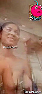 Today Exclusive-desi Village Chick Shows Her Boobs On Vc 1