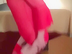 Tranny fuck himself with black dildo in ass