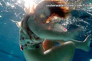 UnderwaterShow Video: Edwige