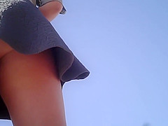 Upskirt on campus!