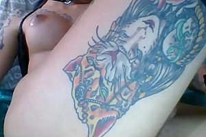 Very Sexy Shemale With Tattoos Jerking Off