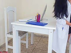 Wide Hips, Jenny Fer And Jennifer Pimenta In Doutora Resolve Problema De Erecao Durante Exame! 5 Min