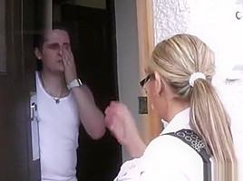Working blonde bbw in stockings spreads legs - 123jizz