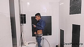 Young 18 Year Old Skinny Desi Man Fucking Mature Indian Aunty In Hotel Room