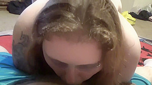 blow job on the floow
