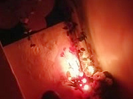 capture farang and thai lady in massage parlour