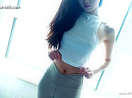 chinese model posing nude 152