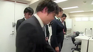 巨乳制服女上司 fuck boss