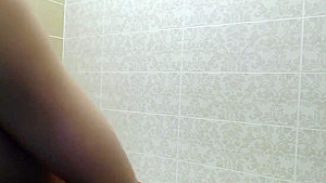 hot teen 18+ girl watter jet masturbation