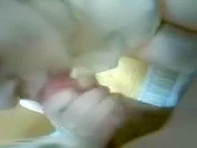 immature girlfriend makes a nice blowjob