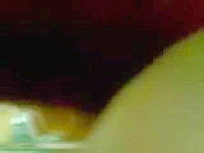 immature girlfriend makes a nice blowjob