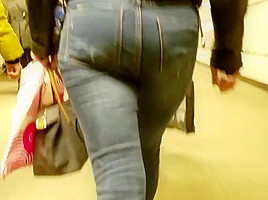 junior MILF with round ass