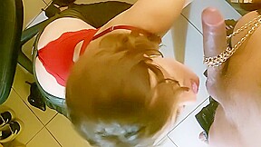 pipeuse vulgaire parle en suçant Step son pervers