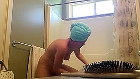 teen 18+ Step mom Amy REAL SPY shower 1B