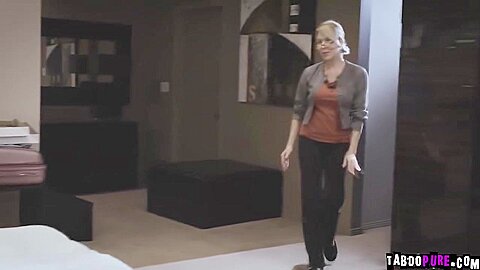 teens 18+ Took Turns Blowing Old Mans Big Cock